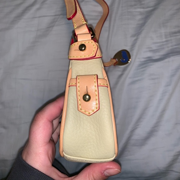 SOLD ON DEPOP - Picture 3 of 6